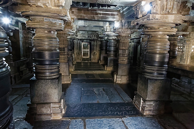 Somnathpur-Temple de Keshava-011